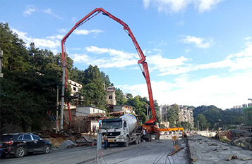 貴陽機(jī)場附近，底板澆筑，C30，117方